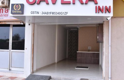 Dhuva Hotel | Hotel Savera Inn