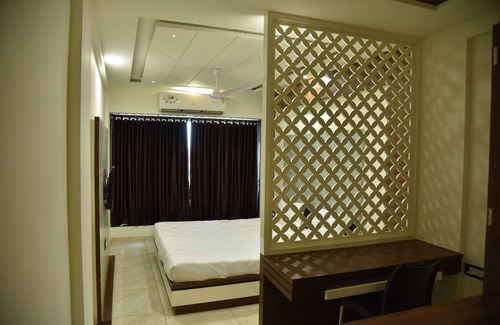 Morbi Hotel | Hotel Savera Inn