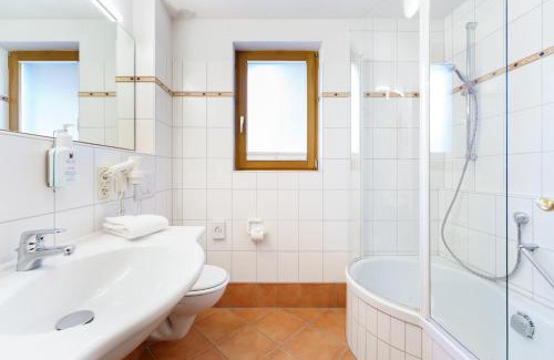 Altglashutten Hotel | Hotel Schlehdorn