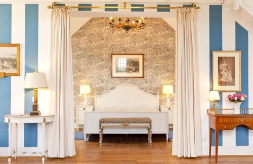 Weeze House | Hotel Schloss Hertefeld