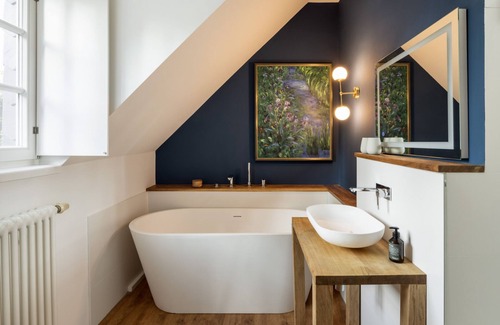 Weeze House | Hotel Schloss Hertefeld