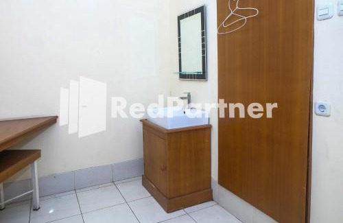 Malabar Hotel | Hotel Sebelas at Jalan Palasari Mitra RedDoorz