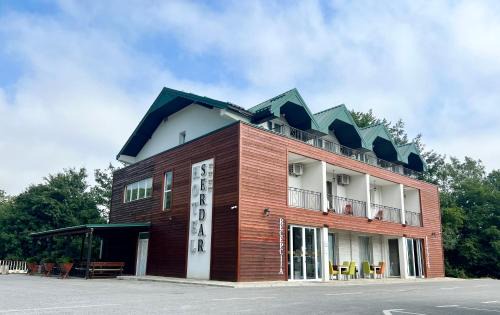 Mojkovac Hotel | Hotel Serdar