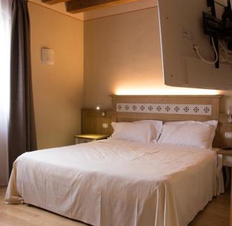Cornegliano Laudense Hotel | Hotel Sesmones
