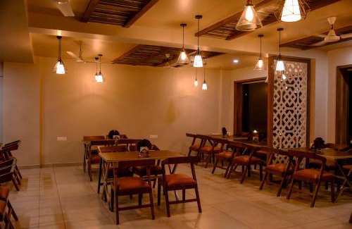 Karad Hotel | Hotel Shahi Executive