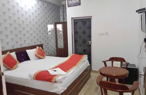 Raebareli Hotel | Hotel Shalimar Palace