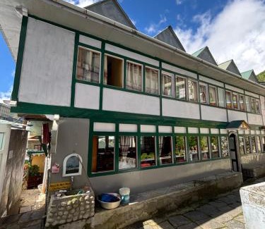 Namche Bazaar Hotel | Hotel Sherpa Village