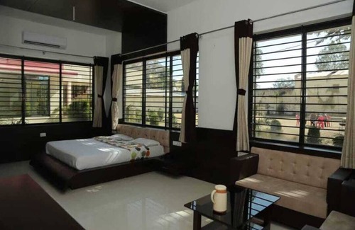 Mandav Hotel | Hotel Shivani Resort