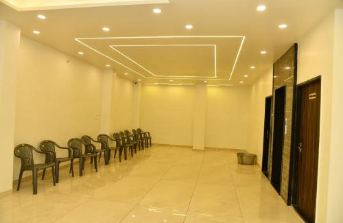 Abu Road Hotel | Hotel Shreeji Palace