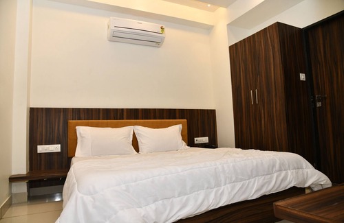 Abu Road Hotel | Hotel Shreeji Palace