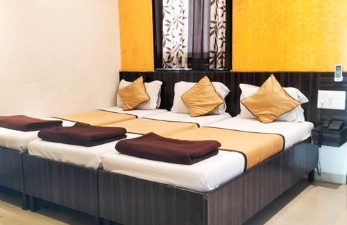 Shirdi Hotel | Hotel Shri Pushpanjali Shirdi