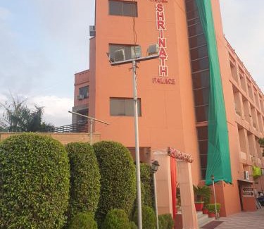 Jhansi Hotel | Hotel Shrinath Palace