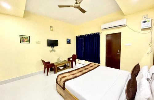 Puri Hotel | HOTEL SILICON ! PURI walking-from-sea-beach fully-Air-Conditioned-hotel Quiet-Place-with-parking near-temple-also - 2