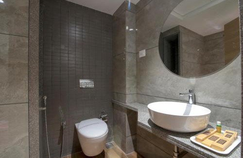 Ahmedabad Hotel | HOTEL SILVERA GRAND
