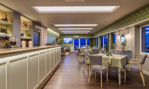 Telsiai Hotel | Hotel Sinchronas