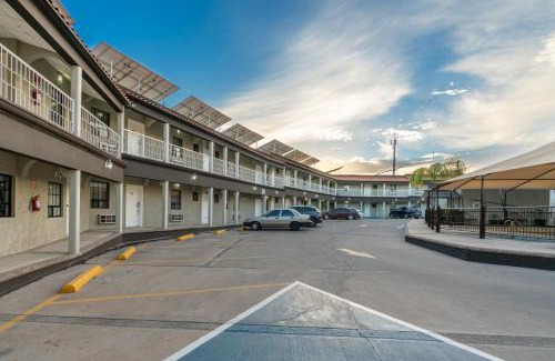 Chihuahua Hotel | Hotel Sntenario