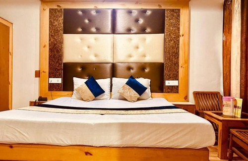 Old Manali Hotel | Hotel Solitaire