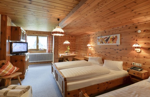 Wald am Arlberg Hotel | Hotel Sonnblick