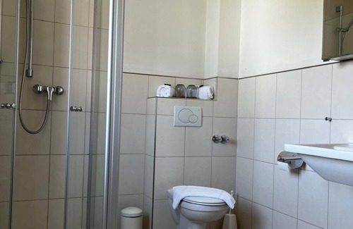 Neuburg am Rhein Hotel | Hotel Sonne