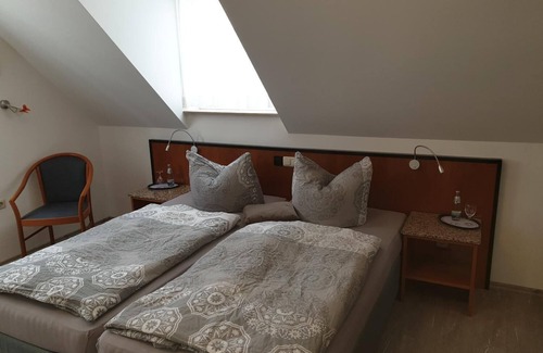 Maasdorf Hotel | Hotel Sonnenschein -Nur für Geschäftsreisende-