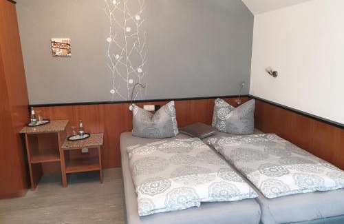 Maasdorf Hotel | Hotel Sonnenschein -Nur für Geschäftsreisende-