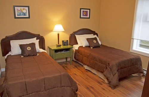 Downtown Squamish Hotel | Hotel Squamish