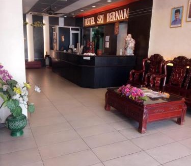 Pekan Sabak Bernam Hotel | Hotel Sri Bernam