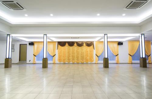 Pekan Sabak Bernam Hotel | Hotel Sri Bernam