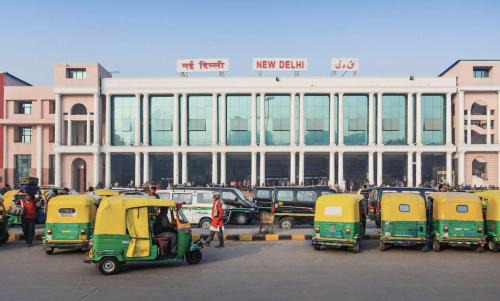 Paharganj Hotel | Hotel Star Villa - Front of New Delhi Railway Station & 5 Minute from Connaught Place