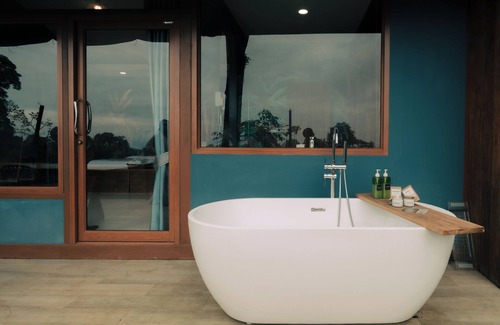 Mae Taeng Hotel | Hotel stay on cloud uphill Chiangmai with infinity pool, on-site restaurant