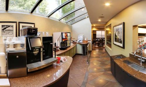 Cuesta Park Hotel | Hotel Strata