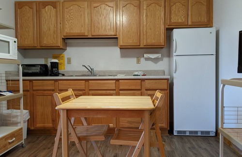 Almont Cabin | Hotel Style Lodge Room w/Kitchenette