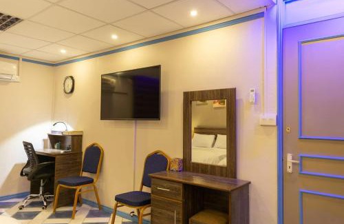 Quatre Bornes Apartment | Hotel Styled Apartment in Heart of Quatre Bornes