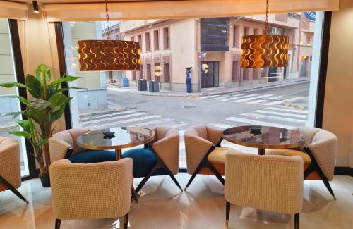 Villanueva de la Serena Hotel | Hotel Suites Moma Centro