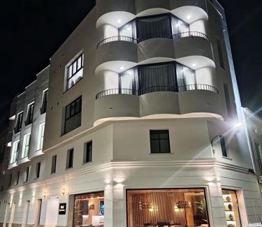 Villanueva de la Serena Hotel | Hotel Suites Moma Centro