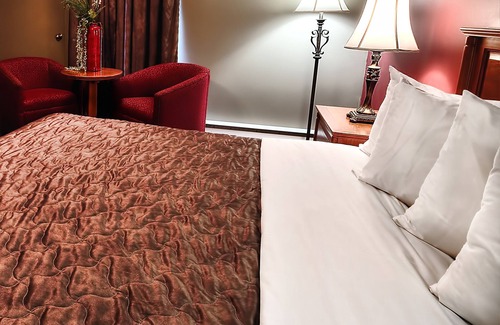 L'Ancienne-Lorette Hotel | Hotel & Suites Monte-Cristo