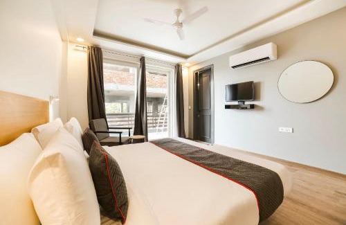 Pashim Vihar Hotel | Hotel Sun Plaza