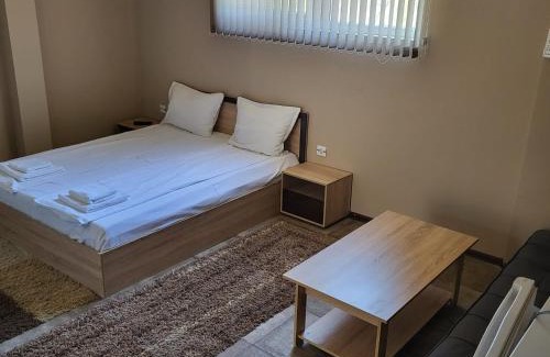 Parvenets Hotel | Hotel Sunrise