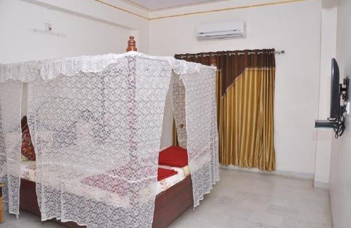 Chotila Hotel | Hotel SunShine Palace