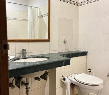 Ranjit Avenue Hotel | Hotel surya residency