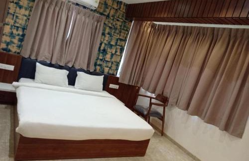 Ahmednagar Hotel | Hotel Suvarnam Residency