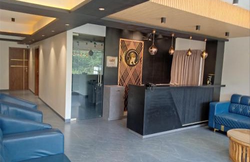 Ahmednagar Hotel | Hotel Suvarnam Residency