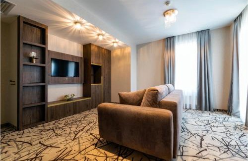 Jaszbereny Hotel | Hotel Szatmári & Étterem Jászberény