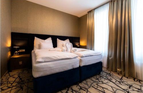 Jaszbereny Hotel | Hotel Szatmári & Étterem Jászberény