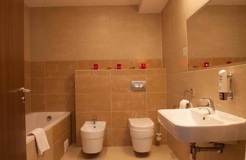 Kielce Hotel | Hotel Tęczowy Młyn