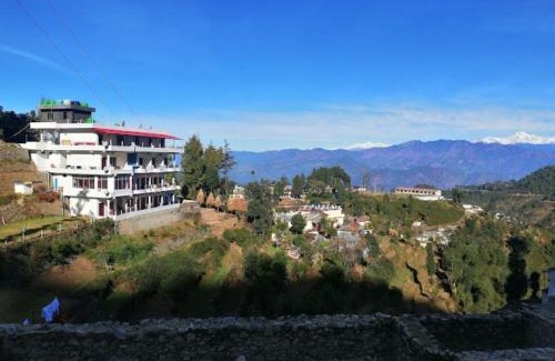 Khirsu Hotel | Hotel Taj Himalaya
