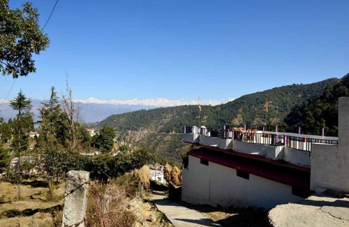 Khirsu Hotel | Hotel Taj Himalaya khirsu