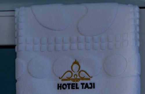 Nanyuki Hotel | Hotel Taji