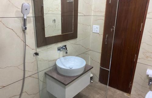 Anandpur Sahib Hotel | Hotel temple view inn