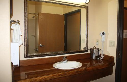 Hallettsville Hotel | Hotel Texas Hallettsville